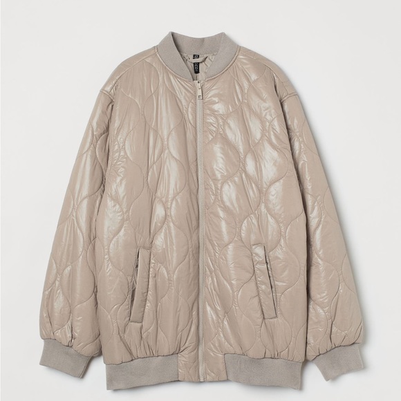H&M Jackets & Blazers - Brand new Oversized, lightly padded jacket with quilting.